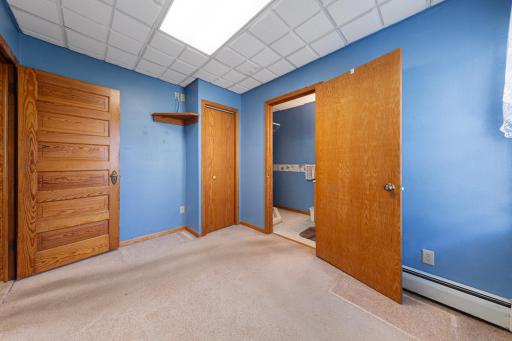 112 4th Street S, Gaylord, MN 55334