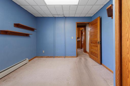 112 4th Street S, Gaylord, MN 55334