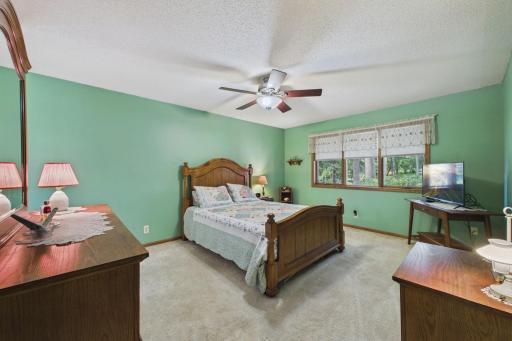 3235 Park Overlook Drive, Saint Paul, MN 55126
