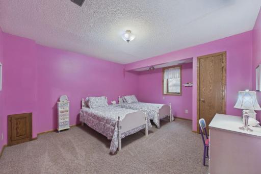 3235 Park Overlook Drive, Saint Paul, MN 55126