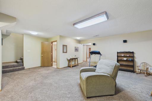 3235 Park Overlook Drive, Saint Paul, MN 55126