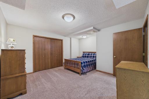 3235 Park Overlook Drive, Saint Paul, MN 55126