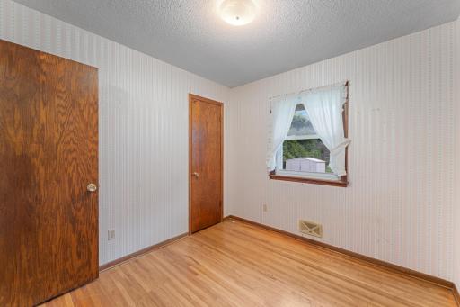 557 Cheri Lane NE, Minneapolis, MN 55421