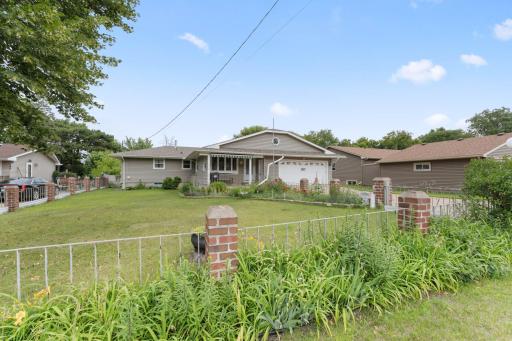 557 Cheri Lane NE, Minneapolis, MN 55421