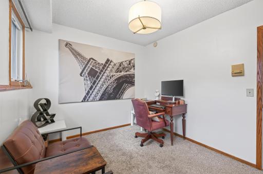 4430 Independence Avenue N, Minneapolis, MN 55428