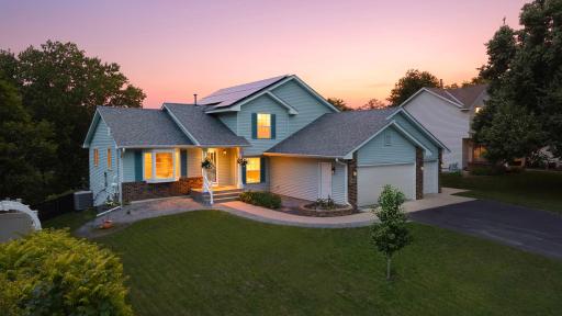 1-web-or-mls-4629 Weston Hills Dr-244 copy.jpg