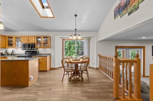 20-web-or-mls-4629 Weston Hills Dr-69.jpg