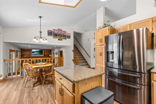27-web-or-mls-4629 Weston Hills Dr-90.jpg