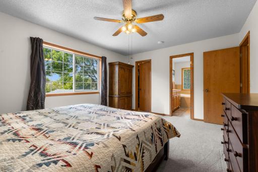 70-web-or-mls-4629 Weston Hills Dr-30.jpg