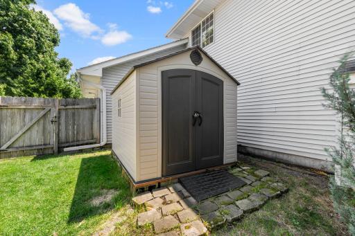 82-web-or-mls-4629 Weston Hills Dr-222.jpg