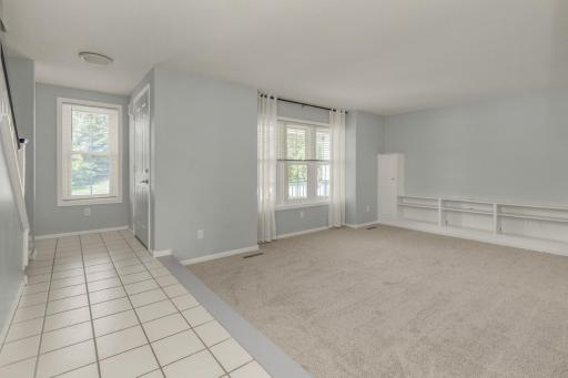 5501 Golfview Avenue N, Oakdale, MN 55128