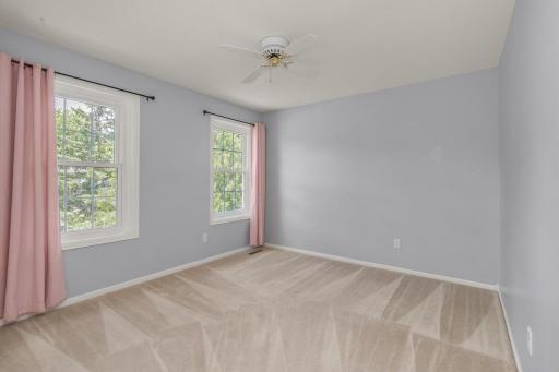 5501 Golfview Avenue N, Oakdale, MN 55128