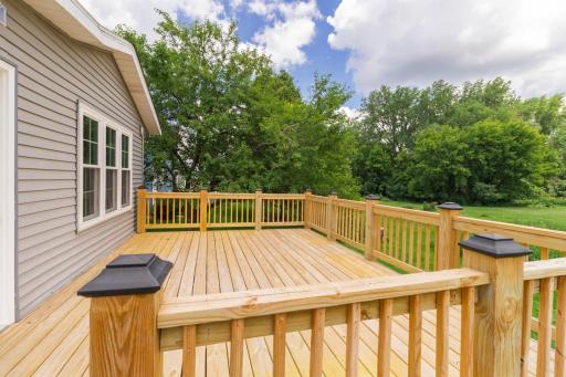 5501 Golfview Avenue N, Oakdale, MN 55128