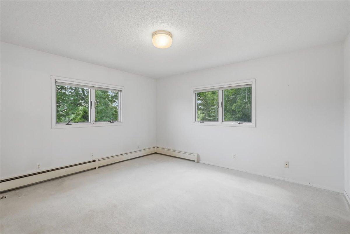 14-Bedroom 2.jpg