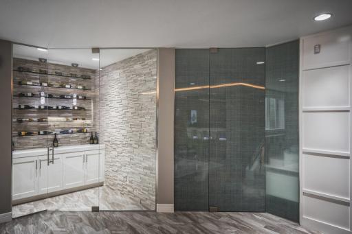 992 Mulberry Lane, West Fargo, ND 58078