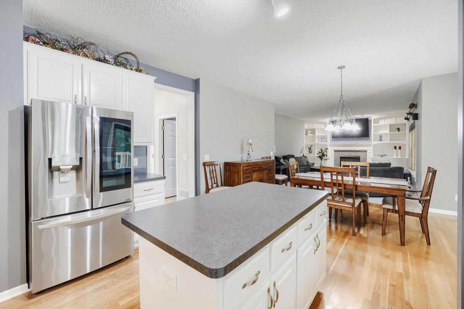 17285 Wilderness Trail SE - Web Quality - 014 - 14 Kitchen.jpg