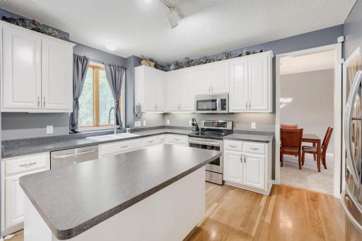 17285 Wilderness Trail SE - Web Quality - 016 - 16 Kitchen.jpg