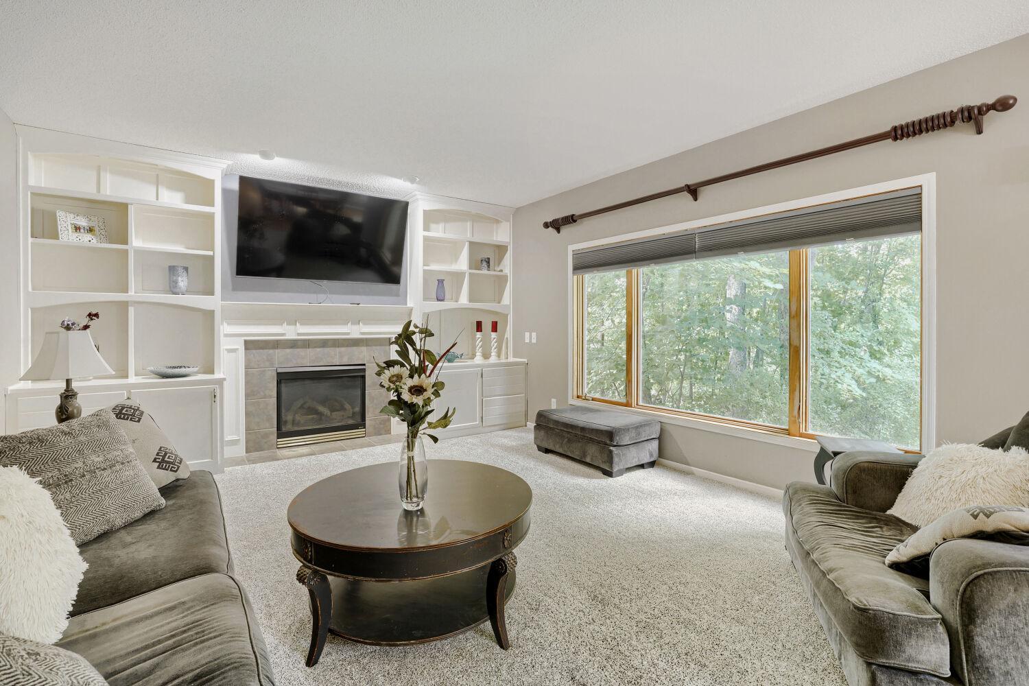17285 Wilderness Trail SE - Web Quality - 006 - 06 Living Room.jpg