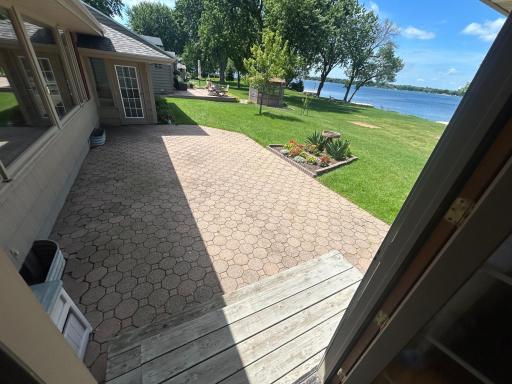 1010 S Shore Drive, Worthington, MN 56187