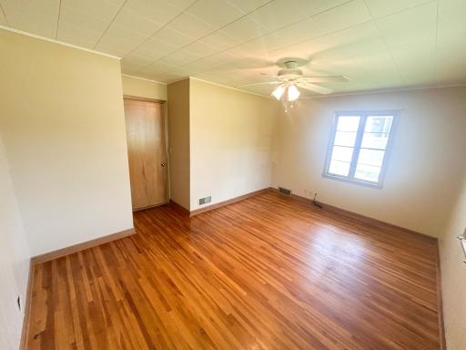1010 S Shore Drive, Worthington, MN 56187