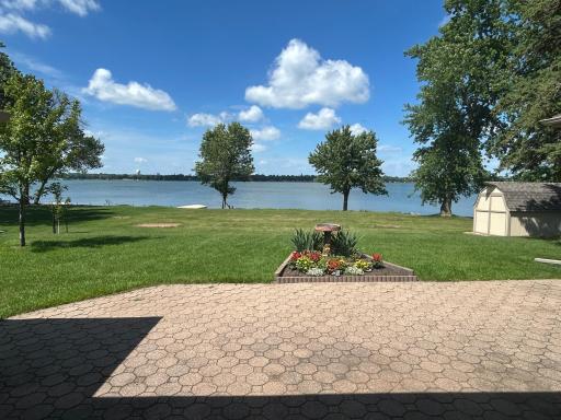 1010 S Shore Drive, Worthington, MN 56187