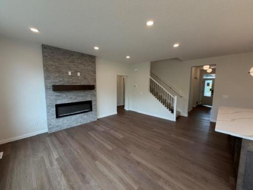 14728 Kingsview Court N, Dayton, MN 55327