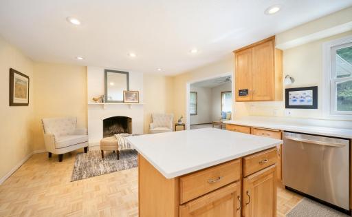 18300 32nd Avenue N, Plymouth, MN 55447