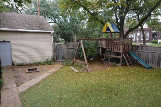 3041 30th Avenue S, Minneapolis, MN 55406