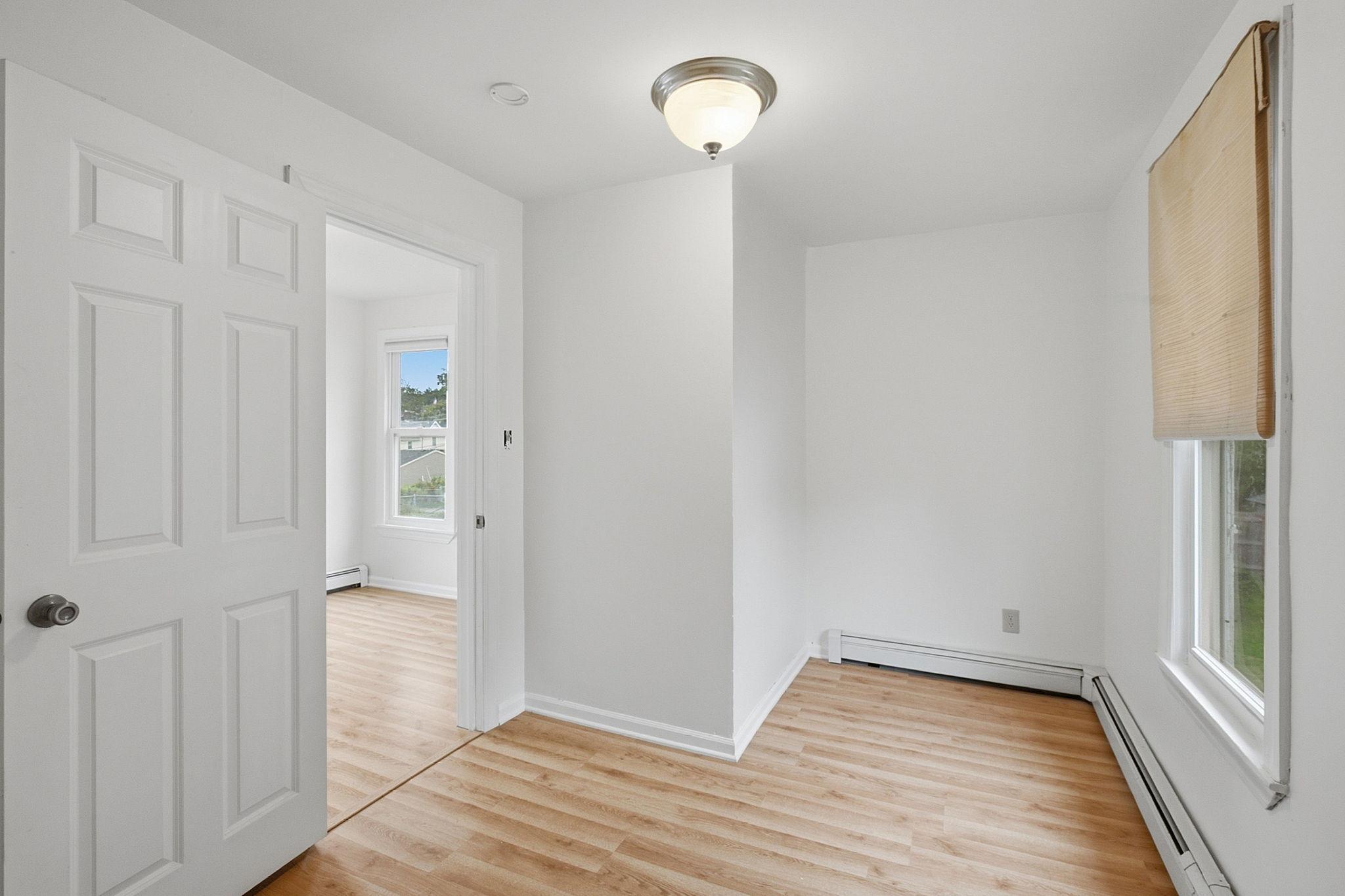 49-web-or-mls-234_E_Sidney_St_St_Paul_MN_9329.jpg