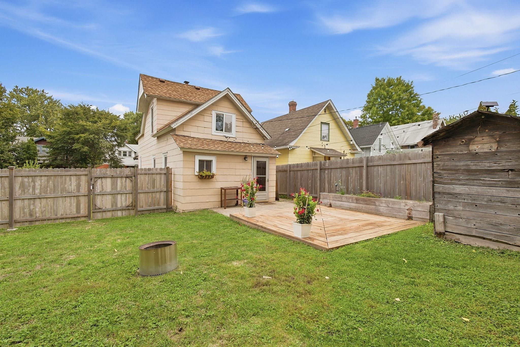 68-web-or-mls-234_E_Sidney_St_St_Paul_MN_9184.jpg