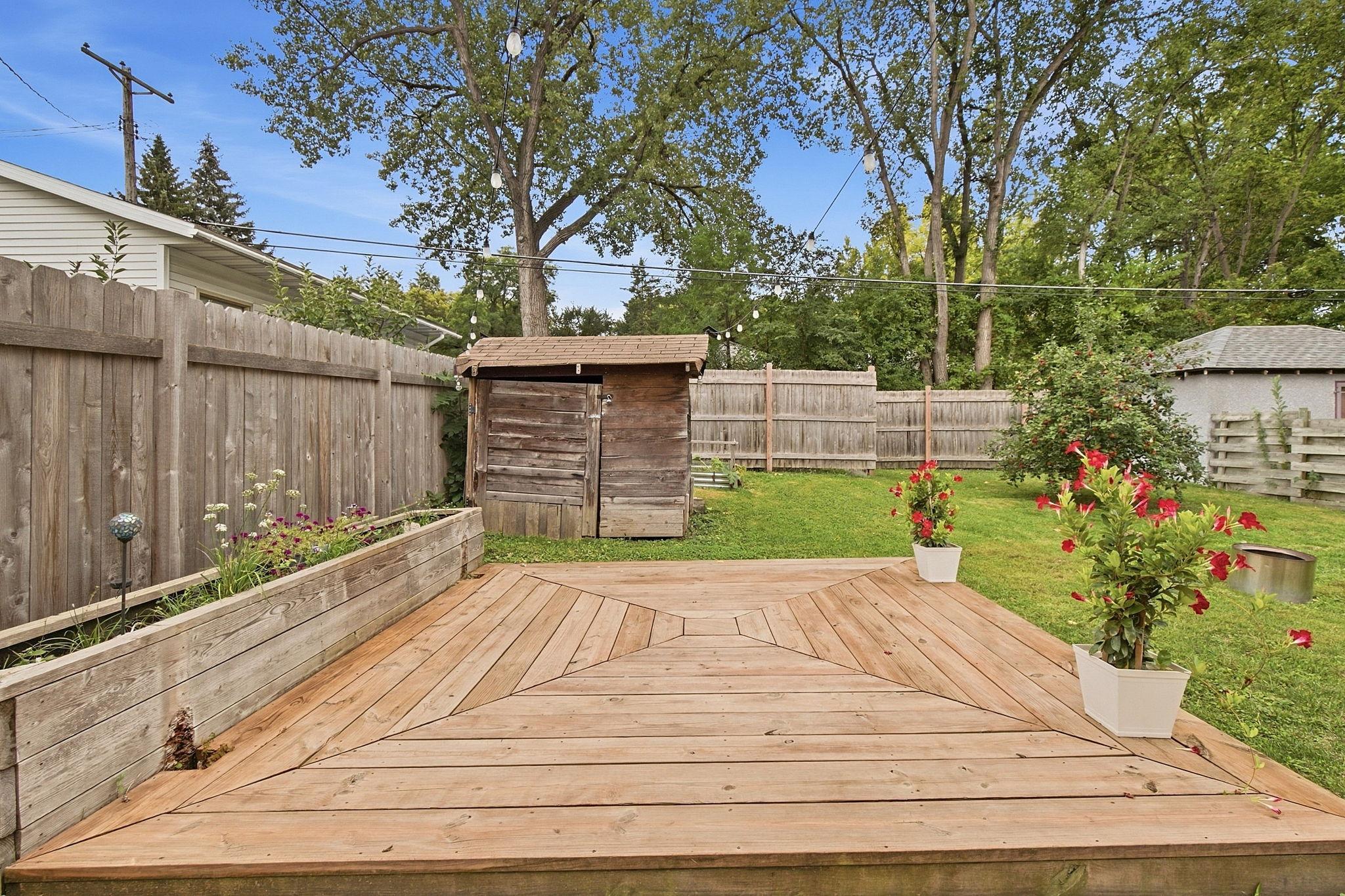 71-web-or-mls-234_E_Sidney_St_St_Paul_MN_9199.jpg