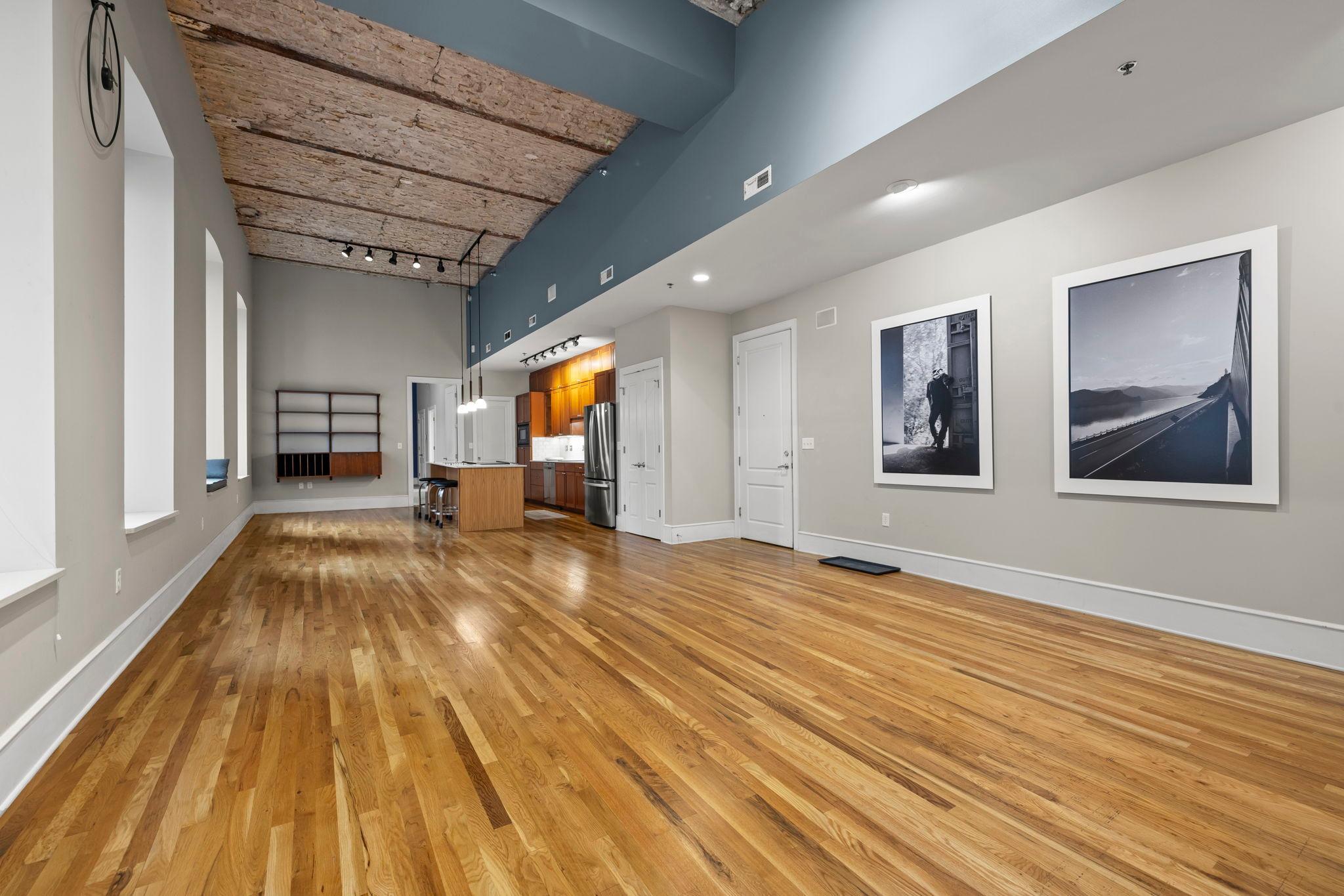 Breathtaking high 15' ceilings.