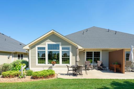 Beautifully updated 2-bedroom, 2-bathroom townhome, perfectly positioned on the prestigious Whitebirch Golf Course in Breezy Point. Charming exterior with easy, maintenance-free living year-round.