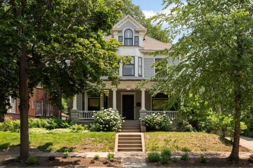 2417 Colfax Avenue S, Minneapolis, MN 55405