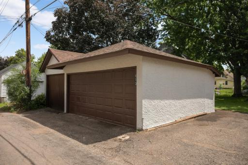 3-Car Garage