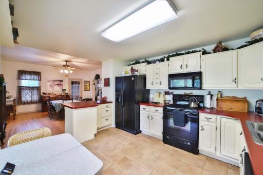 14 3rd Avenue SW, Verndale, MN 56481