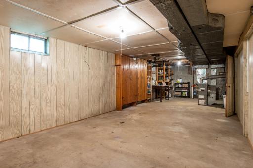 515 15th Avenue W, Alexandria, MN 56308