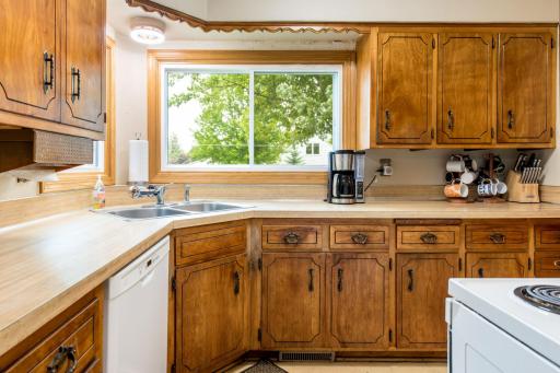 515 15th Avenue W, Alexandria, MN 56308