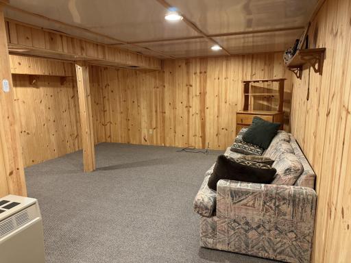 202 Kent Road, Hoyt Lakes, MN 55750