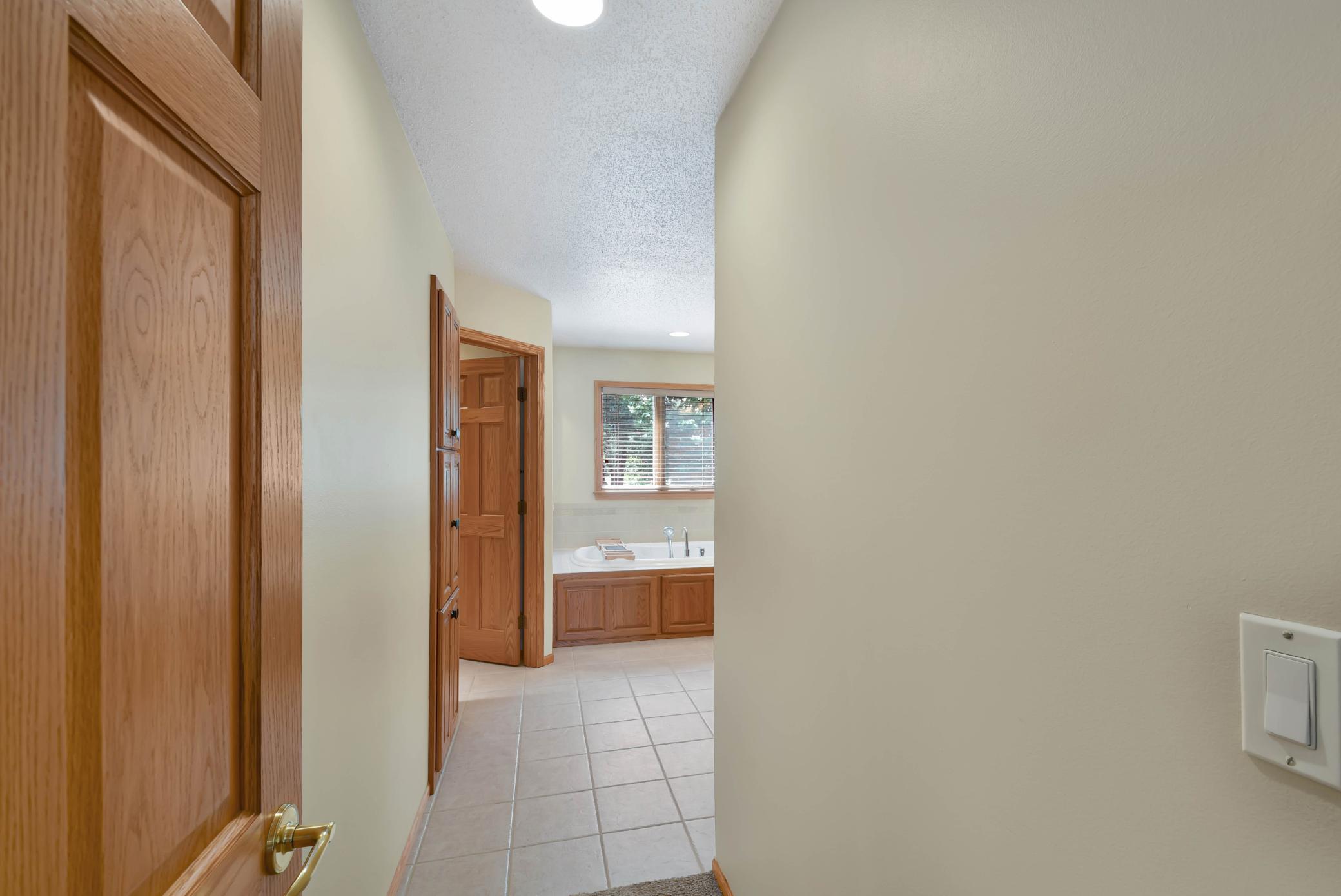 Primary bedroom to primary bath