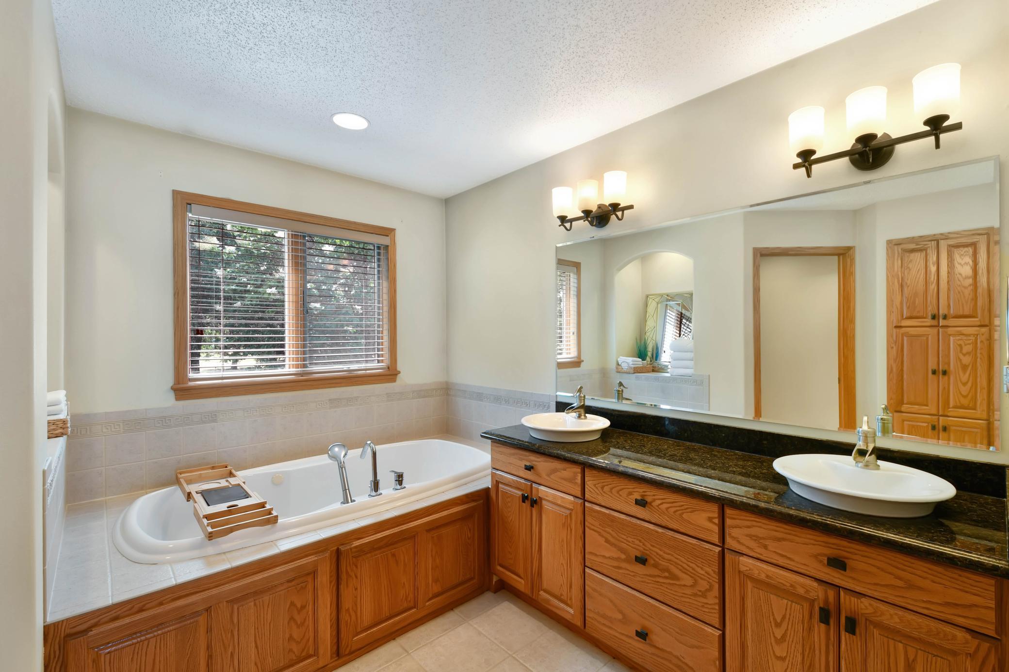 Primary bath