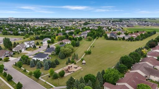 309 43rd Avenue S, Moorhead, MN 56560