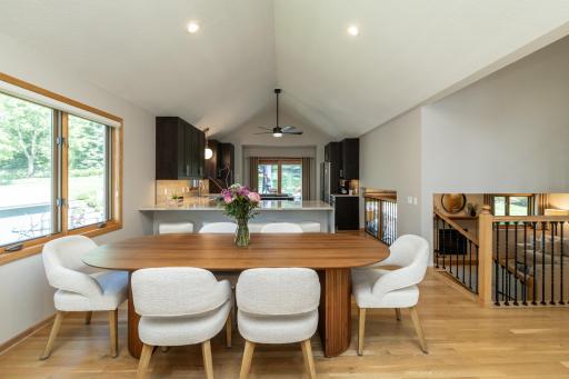 1104 Falls Curve, Chaska, MN 55318