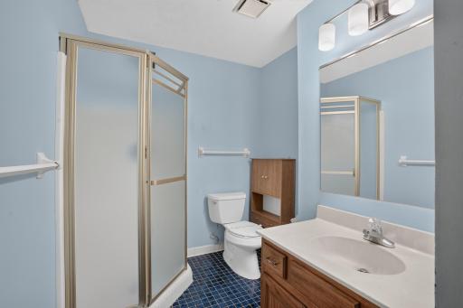 Private primary 3/4 in upper level