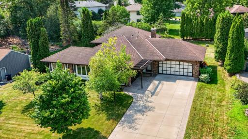 Photo for 21 Carriage Lane, Burnsville, MN 55306 - listing #7099475 21 Carriage Lane, Burnsville, MN 55306