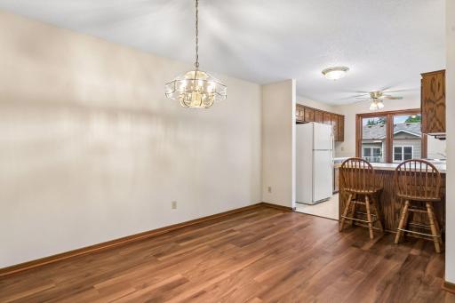1799 1/2 County Road E E, 30, White Bear Lake, MN 55110
