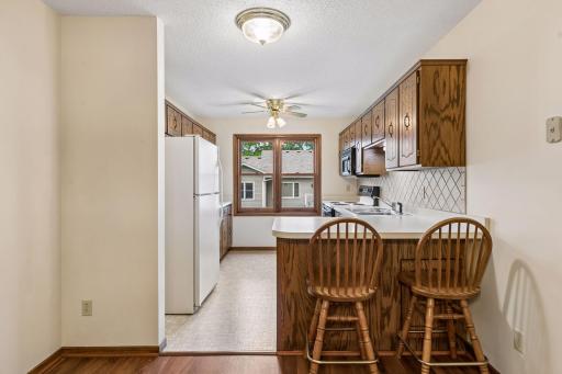 1799 1/2 County Road E E, 30, White Bear Lake, MN 55110
