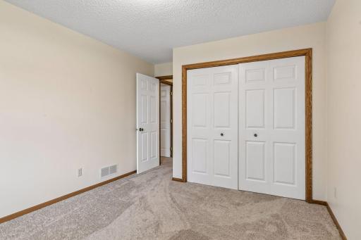 1799 1/2 County Road E E, 30, White Bear Lake, MN 55110