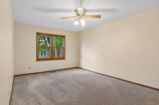 1799 1/2 County Road E E, 30, White Bear Lake, MN 55110