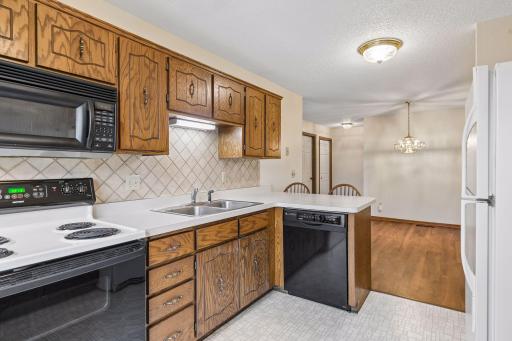1799 1/2 County Road E E, 30, White Bear Lake, MN 55110